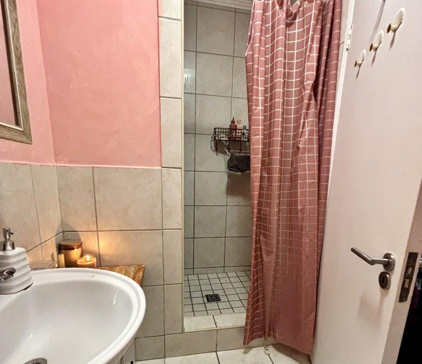 1 Bedroom Property for Sale in Cape Town City Centre Western Cape